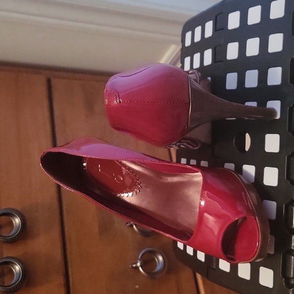 Red, Aldos, peep toe pumps - Picture 2 of 6